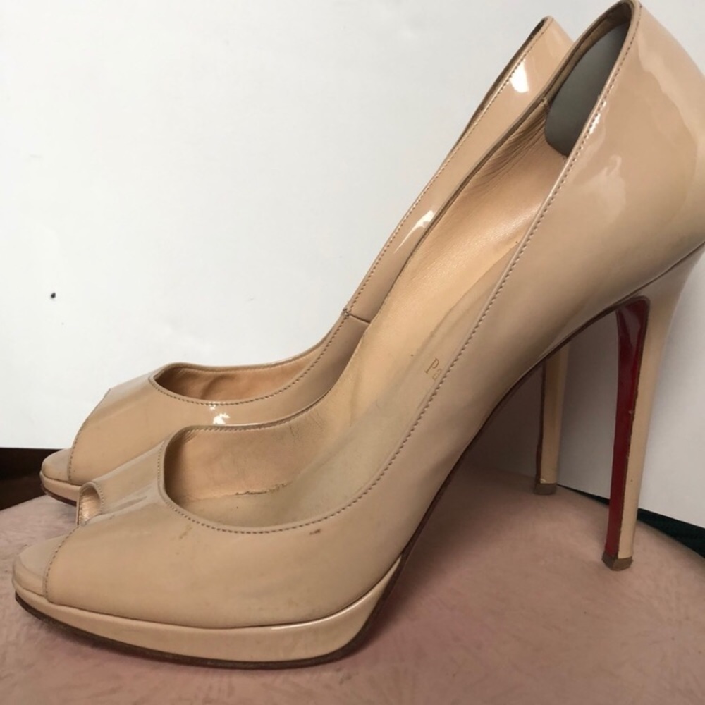 Beige heels for a customer